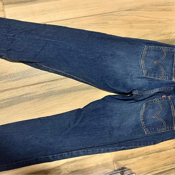 Levi’s Wedgie jeans - Picture 2 of 4